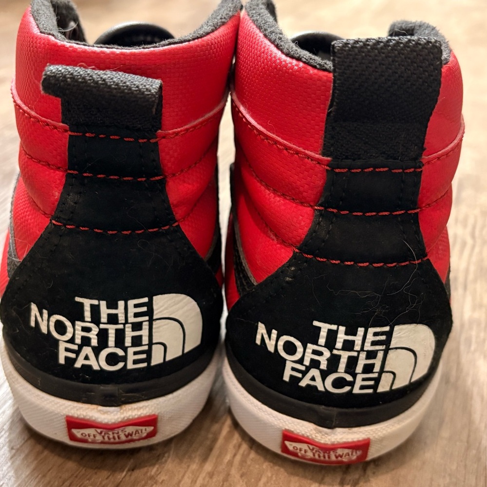 Limited edition North Face x Vans